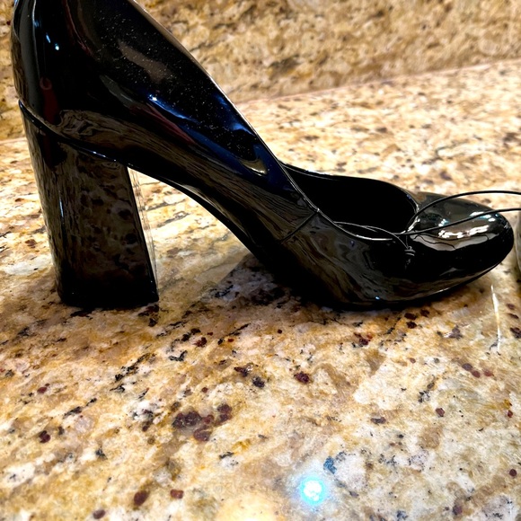 Nine West - Picture 3 of 4